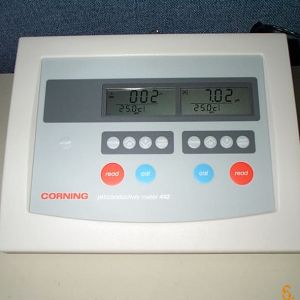 Corning 442 pH Conductivity Meter