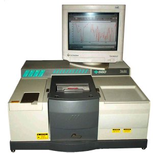 Nicolet Magna 560 FTIR Spectrometer